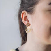 Pendientes colgantes flor - 34x22 mm Acero inoxidable 304L Dorado - Blanco x2