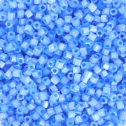 Cuentas de Rocalla Preciosa Two Cuts 11/0 2 mm - Blanco alabastro con ribete azul Sfinx x20 g