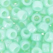 Cuentas de Rocalla Matubo 7/0 - 3,5 mm, color Mint Alabaster, x10 g