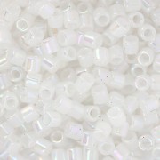 Miyuki Delica 8/0 DBL0222 - Ópalo blanco AB x8g