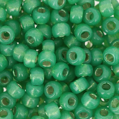 Rocalla Miyuki 6/0 646 - Alabastro Teñido Verde Menta Oscuro Silverlined x8g