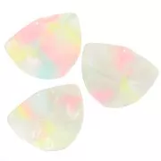 Colgante geométrico de acetato 35x45 mm - Coral jaspeado - Amarillo - Perla azul x1