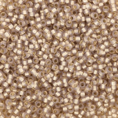 Rocalla Miyuki 15/0 579 - Alabastro teñido Blush forrado de plata x8g