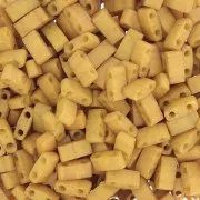 Miyuki Half Tila Beads 5x2.3x1.9 mm HTL-2312 - Mostaza Opaco Mate Paquete de 100g