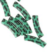Cuentas tubo curvadas 19x5 mm en acrílico opaco - Estampado leopardo - Verde - Negro x4