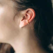 Pendiente efecto trenzado fino 13 mm con bolas - Dorado con oro fino x1