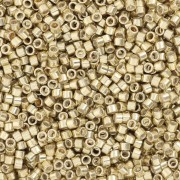 Toho Aiko 11/0 1.6 mm TA01559 - Oro Amarillo Galvanizado x4g|raw }}