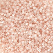 Toho Aiko 11/0 1.6 mm TA011033 - Blanco Lined Luster Light Rosaline x4g|raw }}