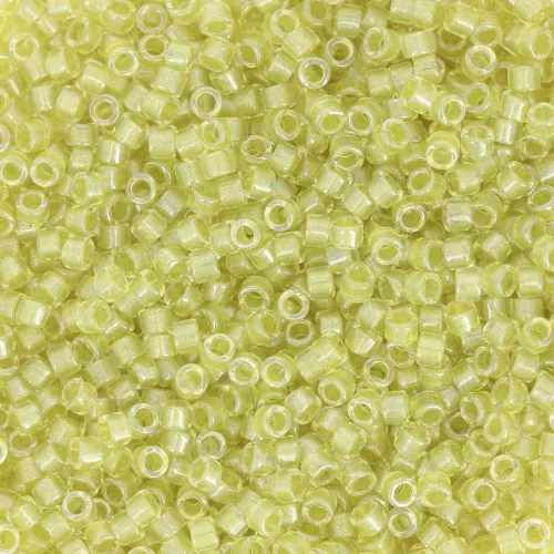 Miyuki Delica 11/0 DB0910 - Cristal Forrado Amarillo Verde Brillante x8g