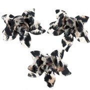 Colgante acrílico en relieve flor 40x42,5 mm - Leopardo negro - Marrón x1