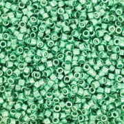 Miyuki Delica 11/0 DB0426 - Verde Menta Oscuro Galvanizado x8g