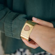 Pulsera puño corazón calado para decorar 28,5x150 mm - Latón sin tratar x1