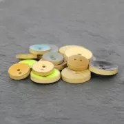 Botón de madera esmaltado 15 mm Ivoire x1