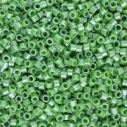 Toho Aiko 11/0 1,6 mm TA01130 - Verde menta opaco brillo x4g|raw }}