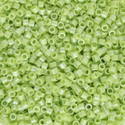 Toho Aiko 11/0 1.6 mm TA01131 - Manzana ácida opaca brillo x4g