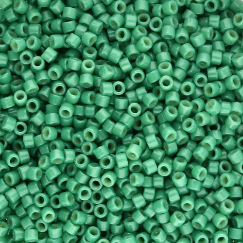 Miyuki Delica Duracoat 11/0 DB2127 - Abeto teñido opaco Paquete de 100 g