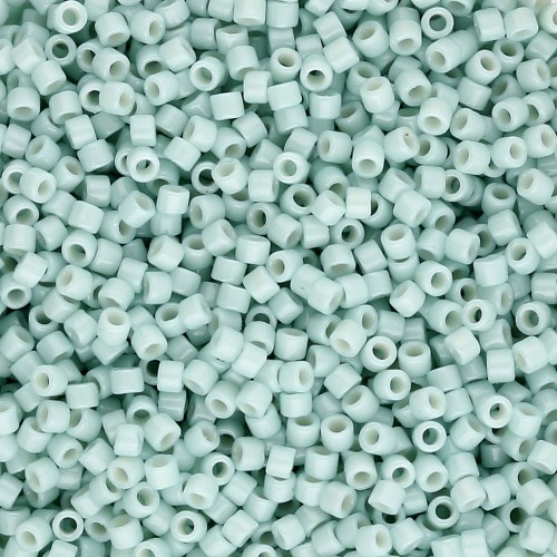 Miyuki Delica Duracoat 11/0 DB2356 - Paquete de 100 g de turquesa pálido teñido opaco