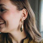 Colgante abombado redondo 50x18 mm - Dorado con oro fino x1