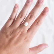 Ópalo ovalado etíope 9.7x7.8 mm - 1.40 cts