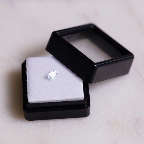 Aguamarina rectangular 4.5x2.6 mm - 0.25 cts