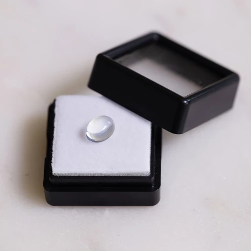 Piedra de luna ovalada 8x6 mm - 1.65 cts