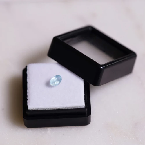 Aguamarina ovalada 6.1x4 mm - 0.40 cts