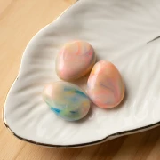 Cuenta de resina opaca irregular plana 25x20 mm - Perla multicolor jaspeada x1