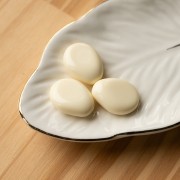 Cuenta de resina opaca irregular plana 22x17 mm - Crudo x1