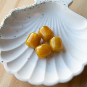 Cuentas tubulares de resina translúcida 16x14 mm - Amarillo miel jaspeado x4