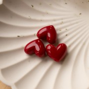 Cuenta corazón de resina opaca 15,5x18 mm - agujero horizontal - rojo carmín x1