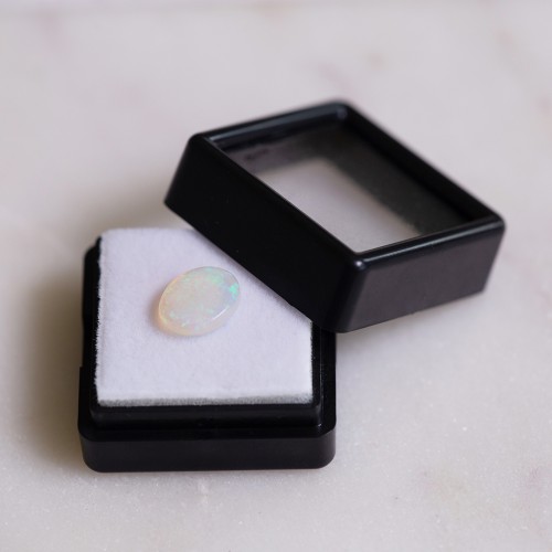 Ópalo ovalado australiano 10.1x8.2 mm - 1.50 cts