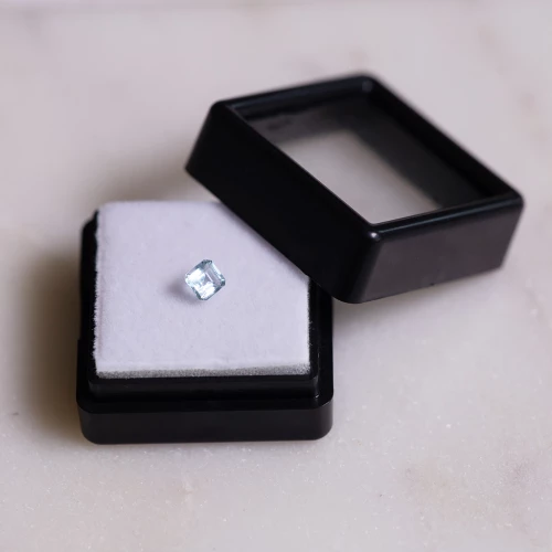 Aguamarina rectángulo 4.1x3.8 mm - 0.50 cts