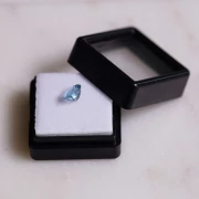 Aguamarina rectángulo 6.7x5.9 mm - 1.30 cts