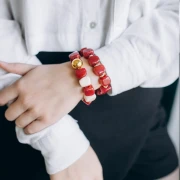 Cuenta cubo irregular 15x13 mm en resina opaca - Azul jaspeado jean x1