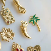 Colgante diente y cabeza de tigre 27x11 mm - Acero inoxidable 304 Dorado x1