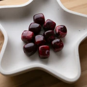 Cuentas cubo irregulares 16x17 mm - Acrílico opaco - Jaspeado burdeos x10