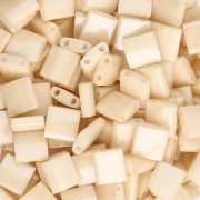 Miyuki Tila Beads 5x5x1.9 mm TL-0593 - Caramelo claro Ceilán paquete de 100g
