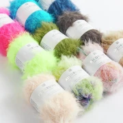 Hilo de imitación de piel Ricorumi Furry Rico Design Amigurumi -Azul cielo 019 x25g