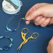 Aguja para enfilar de 25 cm con ojo de gancho x1