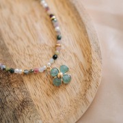 Colgante flor de 16 mm - Dorado con oro fino - Cuarzo rosa x1