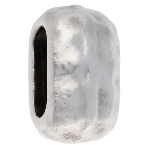 Empujador ovalado martillado 10x6 mm para cordones de 6 mm - Chapado plateado fino envejecido x1