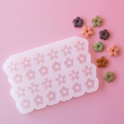 Molde de silicona Géa Creations para colgantes flor de 15 mm y 17 mm