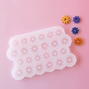 Molde de silicona Géa Creations para hacer colgantes florales de 15 mm a 17 mm