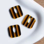 Colgante cuadrado de acetato 21 mm - Rayas marrón transparente - marrón oscuro