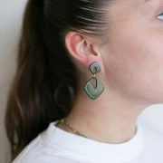 Pendientes de diamantes huecos 16x14 mm acrílico - Verde oscuro jaspeado purpurina x2