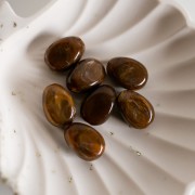 Cuentas acrílicas planas irregulares 18x13 mm - Marrón oscuro x10