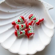 Cuenta Santiag - bota vaquera 24x17 mm cristal - Corazón - Rojo - Verde