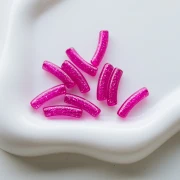 Cuentas tubo curvadas 19x5 mm acrilico transparente - Fucsia Glitter Plateado x10