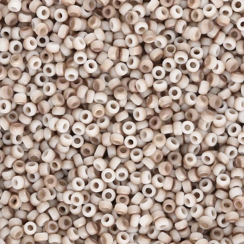 Rocaille Miyuki 15/0 55063 - Celsian Mat Blanco Opaco x8g