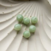 Cuentas redondas irregulares facetadas de 10 mm de resina translúcida - Líquen veteado x6